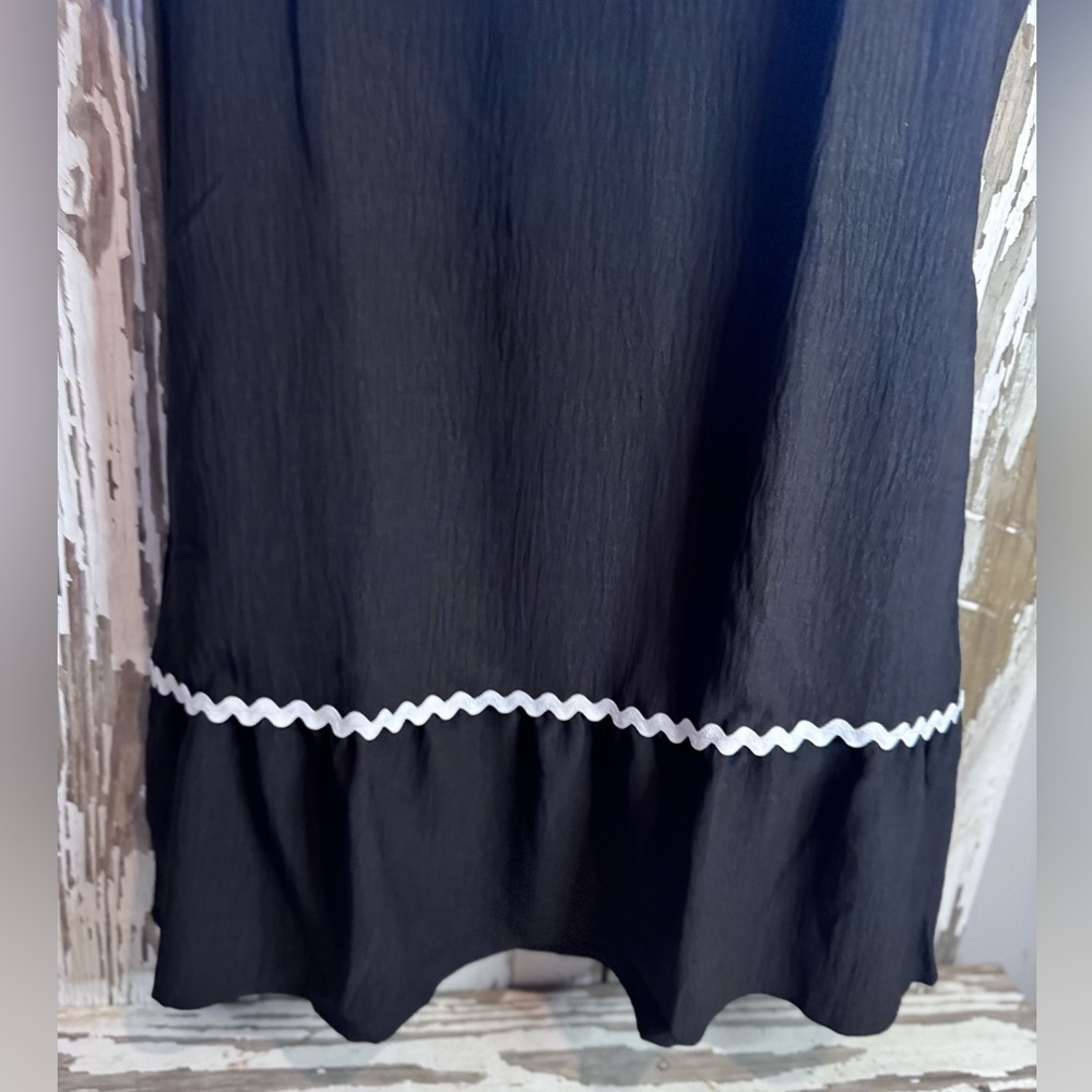 Swimsuit Coverup Size Medium with White Zigzag Trim NWT - Picture 4 of 6